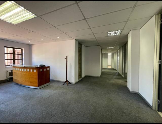313M² OFFICE TO LET IN RIVONIA